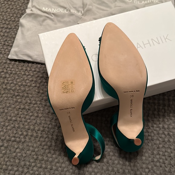 MANOLO BLAHNIK Hangisli Green Satin Jewel Buckle Slingback Pumps - Picture 9 of 12